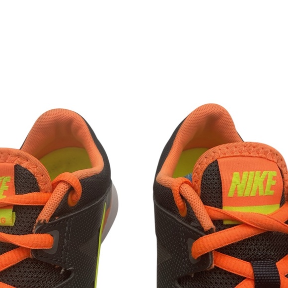 Nike running woman’s 616694-005 Black and Orange Athletic Shoes size 8.5 fitsole - Picture 3 of 7